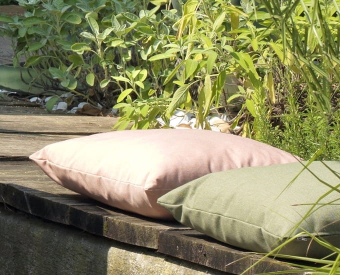 kwadratowa poduszka ogrodowa z tkaniny sunbrella