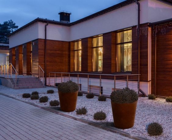 okrągłe donice ogrodowe ze stali corten