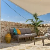 Nowoczesna sofa ogrodowa 3-osobowa Nardi Komodo - Ogrodolandia.pl