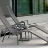 Aluminiowy leżak Balance z podłokietnikami - Ogrodolandia.pl