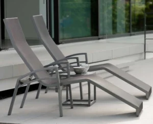 Aluminiowy leżak Balance z podłokietnikami