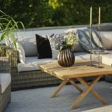 Kwadratowy stolik drewniany Julita (teak) - Ogrodolandia.pl