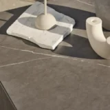 22758