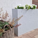 Donica imitująca beton 90x30x70(h) RAL 7038 z półką - Ogrodolandia.pl