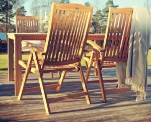 Rozkładany fotel Veronica z drewna teak